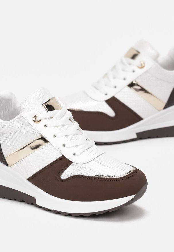 Born2be - Biało-Brązowe Sneakersy na Koturnie z Wstawkami Chiffoc. Okazja: na co dzień. Nosek buta: okrągły. Zapięcie: sznurówki. Kolor: biały. Materiał: jeans, materiał. Sezon: jesień, wiosna. Obcas: na koturnie. Wysokość obcasa: średni