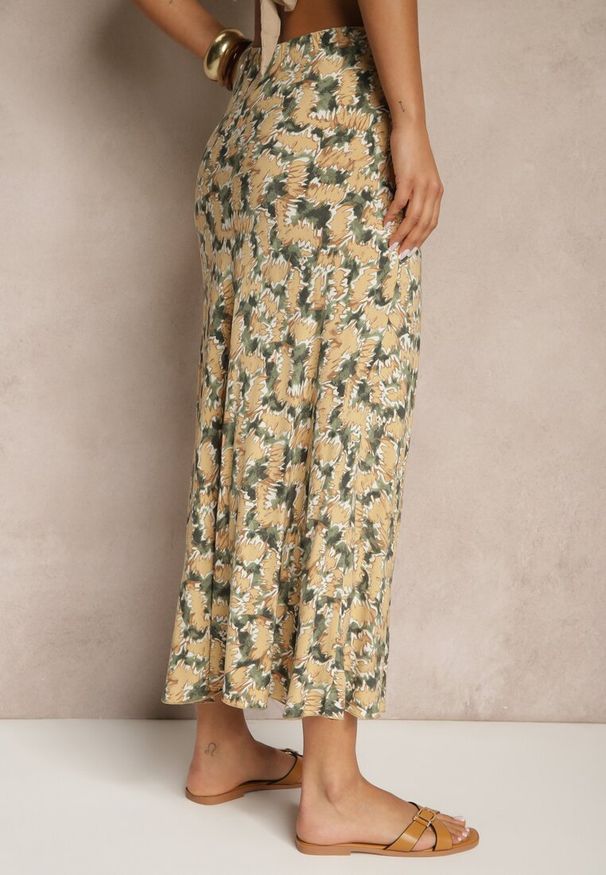 Renee - Zielono-Beżowa Rozkloszowana Spódnica z Wiskozy High Waist Fevanice. Okazja: na co dzień. Stan: podwyższony. Kolor: zielony. Materiał: wiskoza. Styl: casual, elegancki