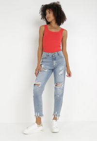 Born2be - Czerwony Top Alethionis. Kolor: czerwony. Materiał: bawełna, dzianina, jeans. Długość rękawa: na ramiączkach. Wzór: gładki