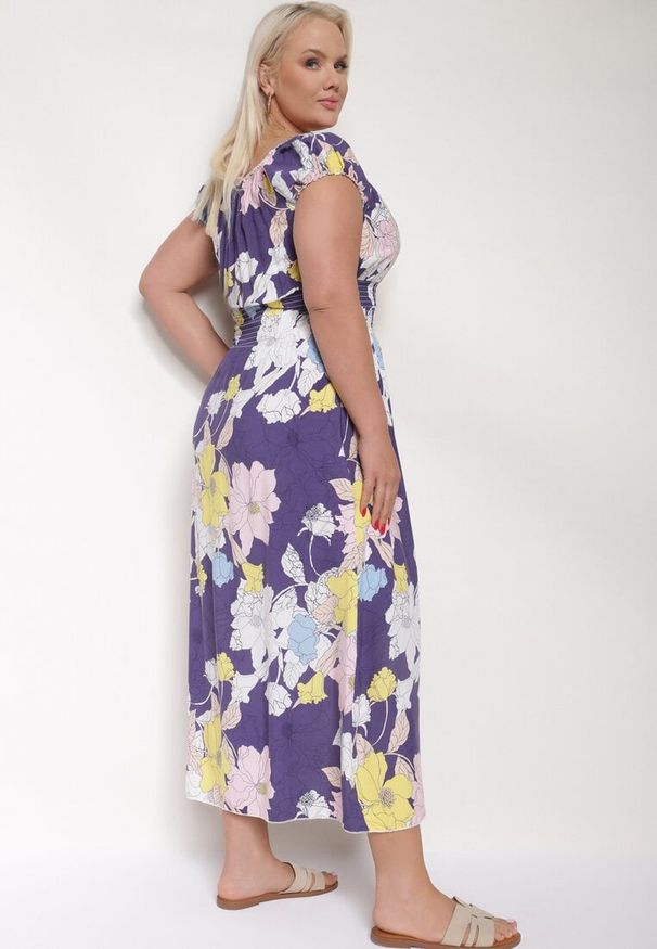 Born2be - Fioletowo-Żółta Sukienka z Bawełny o Rozkloszowanym Kroju z Gumką w Talii Euretta. Okazja: na co dzień. Kolor: fioletowy. Materiał: bawełna. Sezon: lato. Typ sukienki: rozkloszowane. Styl: casual, klasyczny