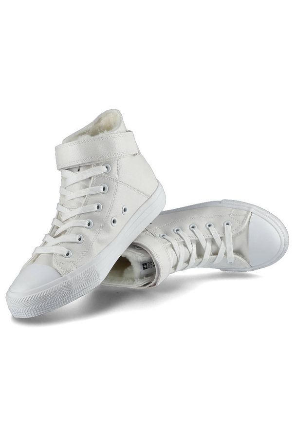 Big-Star - Białe Sneakersy Big Star Damskie Wygodne Buty. Zapięcie: rzepy. Kolor: biały. Materiał: skóra ekologiczna, futro, materiał, puch, jeans. Szerokość cholewki: normalna. Wzór: aplikacja. Sezon: zima. Styl: sportowy