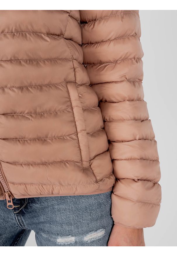 Invicta Kurtka "Down Jacket" | 4431449 | Kobieta | Cielisty, Różowy. Okazja: na co dzień. Typ kołnierza: kaptur. Kolor: różowy. Materiał: poliamid. Wzór: aplikacja. Styl: casual