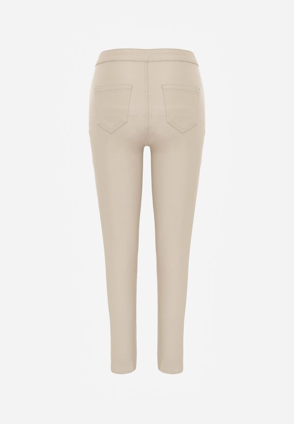 Born2be - Jasnobeżowe Spodnie Skinny z Imitacji Skóry Stana. Stan: podwyższony. Kolor: beżowy. Materiał: skóra