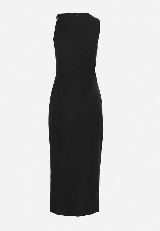 Born2be - Czarna Sukienka Dopasowana z Bawełną i Wiskozą z Rozcięciem Turilia. Kolor: czarny. Materiał: wiskoza, bawełna. Sezon: lato. Typ sukienki: dopasowane. Styl: klasyczny, elegancki