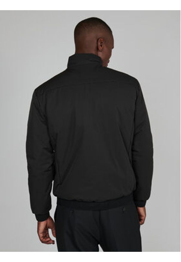 Matinique Kurtka bomber 30206721 Czarny Regular Fit. Kolor: czarny. Materiał: syntetyk
