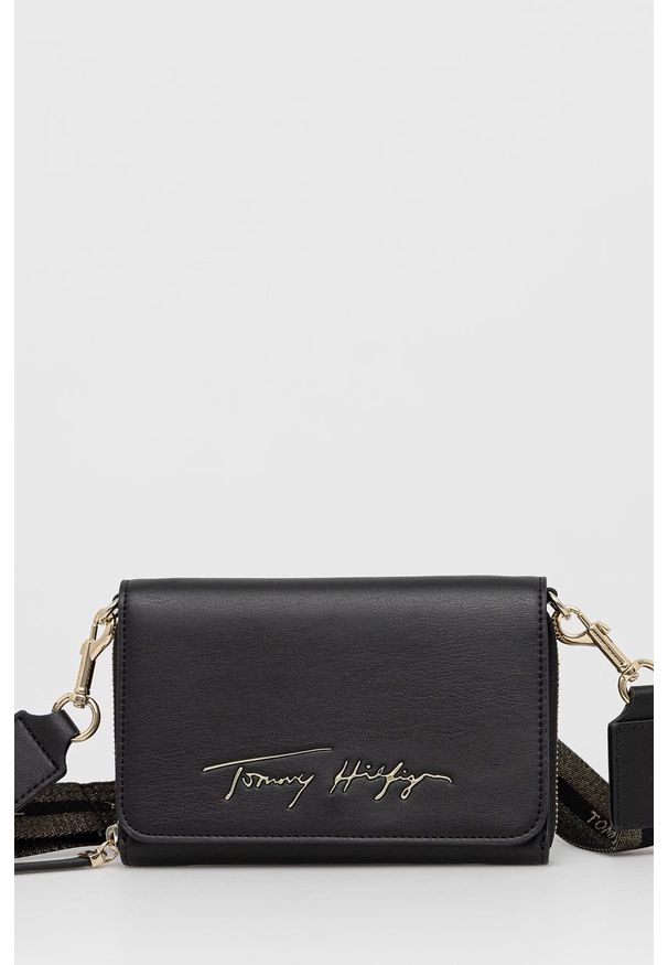 TOMMY HILFIGER - Tommy Hilfiger - Kopertówka. Kolor: czarny. Rodzaj torebki: na ramię