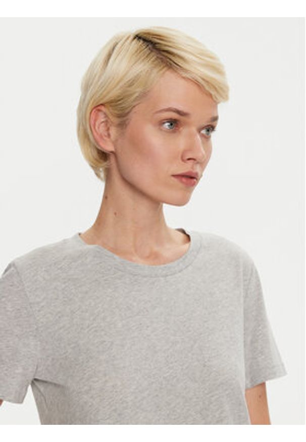 GAP - Gap T-Shirt 795346-05 Szary Regular Fit. Kolor: szary. Materiał: bawełna