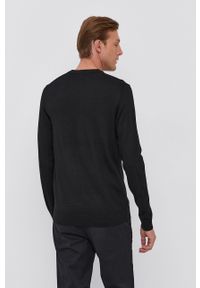 Selected Sweter męski kolor czarny. Okazja: na co dzień. Kolor: czarny. Długość rękawa: długi rękaw. Długość: długie. Styl: casual