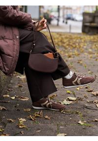 Sinsay - Saszetka - brązowy. Kolor: brązowy #1