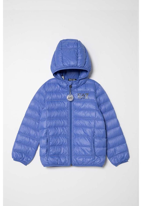 EA7 Emporio Armani kurtka puchowa dziecięca kolor niebieski. Okazja: na co dzień. Typ kołnierza: kaptur. Kolor: niebieski. Materiał: puch. Styl: casual