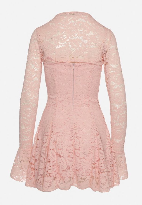 Born2be - Jasnoróżowa Rozkloszowana Sukienka Koktajlowa z Koronką i Bolerkiem Eyrfedi. Okazja: na randkę, na ślub cywilny, na wesele. Kolor: różowy. Materiał: koronka. Długość rękawa: na ramiączkach. Wzór: koronka. Styl: wizytowy