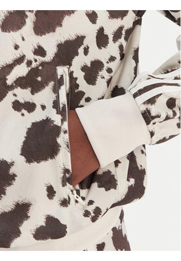 Adidas - adidas Bluza Satin KA2683 Brązowy Loose Fit. Kolor: brązowy. Materiał: syntetyk