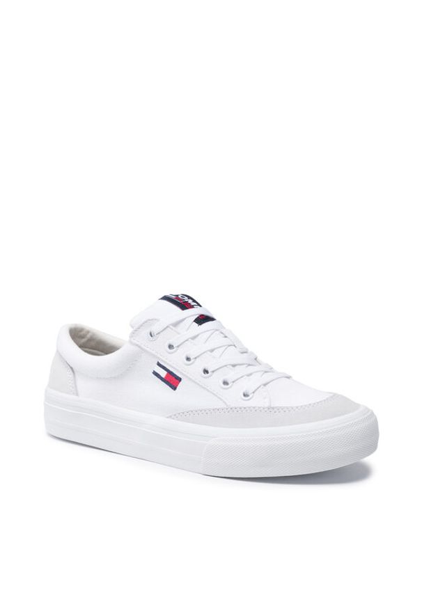 Sneakersy Tommy Jeans. Kolor: biały. Materiał: materiał. Sport: skateboard