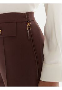Elisabetta Franchi Spodnie materiałowe PA-121-56E2-V380 Brązowy Regular Fit. Kolor: brązowy. Materiał: syntetyk #4