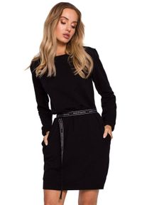 MOE - Luźna bawełniana sukienka mini z długim rękawem czarna. Okazja: na co dzień. Kolor: czarny. Materiał: bawełna. Długość rękawa: długi rękaw. Typ sukienki: oversize. Styl: casual. Długość: mini #1