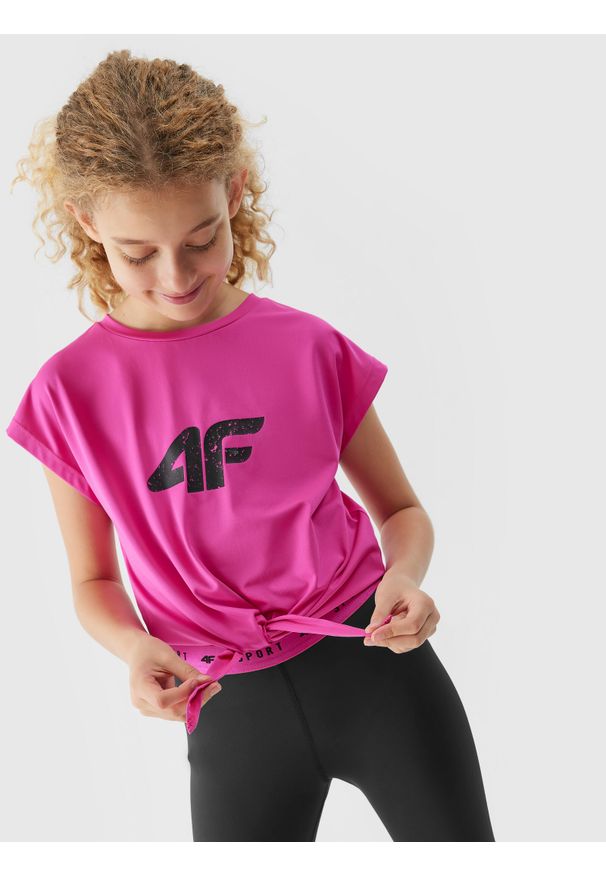 4f - Koszulka sportowa z wiązaniem dziewczęca. Kolor: różowy. Materiał: włókno, skóra. Wzór: nadruk. Styl: sportowy