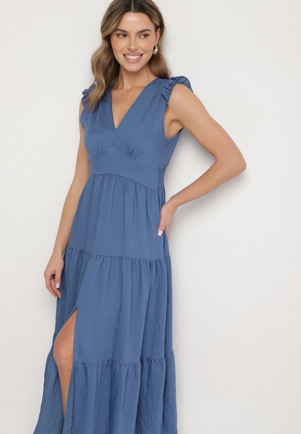 Born2be - Niebieska Wiskozowa Sukienka z Falbankami Sadoline. Okazja: na co dzień. Typ kołnierza: kołnierz z falbankami. Kolor: niebieski. Materiał: wiskoza. Styl: boho, casual