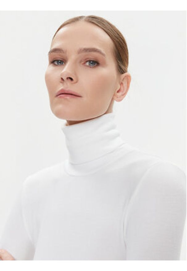 Calvin Klein Golf K20K206053 Biały Slim Fit. Typ kołnierza: golf. Kolor: biały