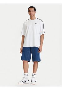 Adidas - adidas T-Shirt adicolor 3-Stripes KD4096 Biały Oversize. Kolor: biały. Materiał: bawełna #4