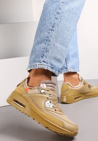 Born2be - Beżowe Buty Sportowe Nymerris. Zapięcie: sznurówki. Kolor: beżowy. Materiał: materiał. Szerokość cholewki: normalna. Wzór: aplikacja #2