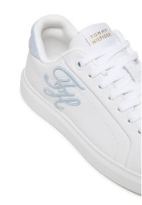 TOMMY HILFIGER - Tommy Hilfiger Sneakersy Th Icon Court Script FW0FW09363 Biały. Kolor: biały. Materiał: skóra #3