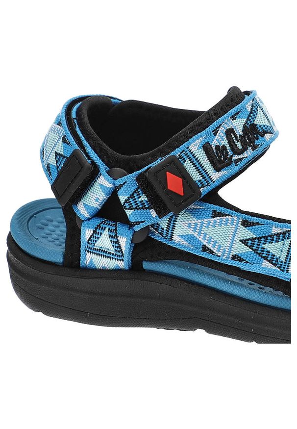 Niebieskie Sandały Lee Cooper Wygodne Buty Dziecięce. Zapięcie: rzepy. Kolor: niebieski. Materiał: materiał. Wzór: aplikacja