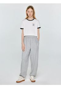 Big-Star - Spodnie dziewczęce dresowe jasnoszare Monara 901. Okazja: na co dzień. Kolor: szary. Materiał: dresówka. Wzór: aplikacja, haft. Styl: sportowy, casual, młodzieżowy #5