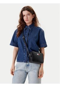 Tommy Jeans Torebka Tjw Ess Must Camera Bag AW0AW16964 Czarny. Kolor: czarny. Materiał: skórzane #4