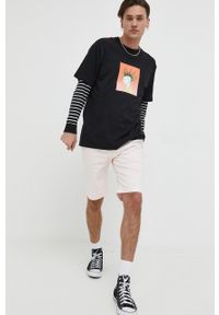 Tommy Jeans szorty męskie kolor różowy. Kolor: różowy. Materiał: tkanina, materiał. Wzór: gładki #3