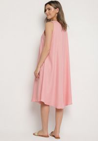 Born2be - Różowa Rozkloszowana Klasyczna Sukienka Lunetira. Okazja: na co dzień, na spacer. Kolor: różowy. Materiał: jeans. Typ sukienki: proste. Styl: klasyczny #4