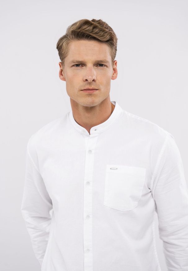Volcano - Koszula ze stójką, Slim Fit, K-LANGE. Typ kołnierza: kołnierzyk stójkowy. Kolor: biały. Materiał: włókno, materiał, bawełna. Wzór: gładki, bez wzorów. Styl: klasyczny