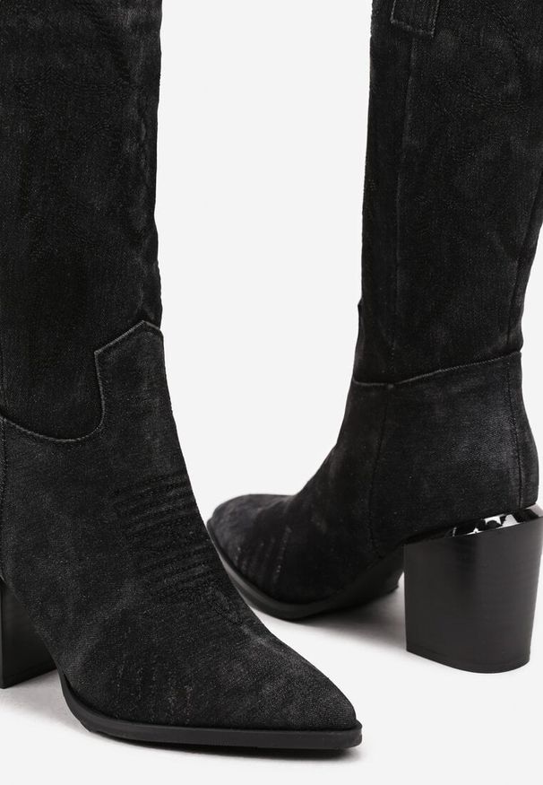 Born2be - Czarne Botki Kowbojki na Obcasie z Haftem Laora. Kolor: czarny. Materiał: jeans. Wzór: haft. Obcas: na obcasie. Styl: boho, elegancki, klasyczny. Wysokość obcasa: średni