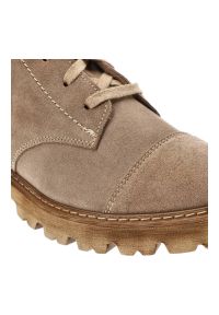 Beżowe Botki Armodo Modne Buty Na Jesień. Okazja: na co dzień. Zapięcie: sznurówki. Kolor: beżowy. Materiał: skóra. Sezon: jesień. Obcas: na obcasie. Styl: casual. Wysokość obcasa: średni #3