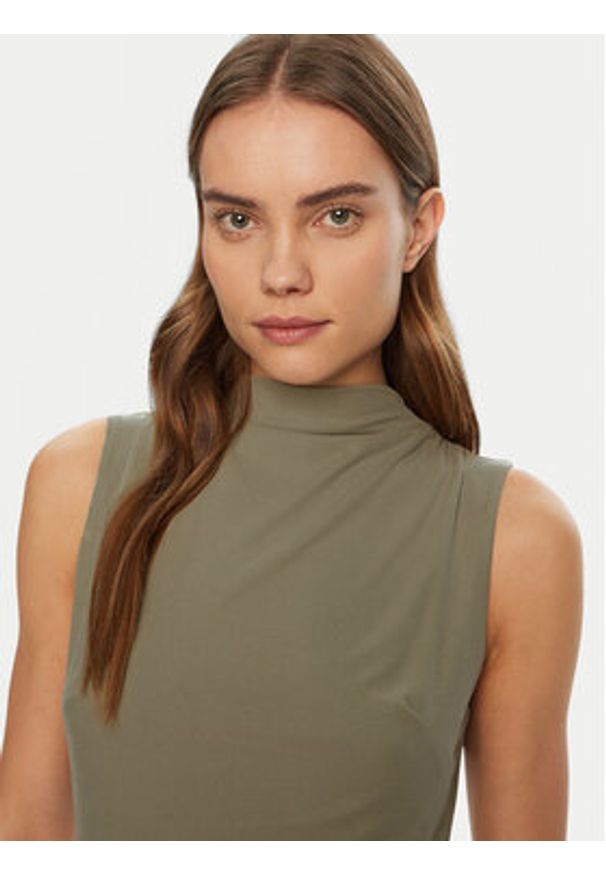 Guess Sukienka dzianinowa W5RK24 KAQL2 Zielony Regular Fit. Kolor: zielony. Materiał: syntetyk