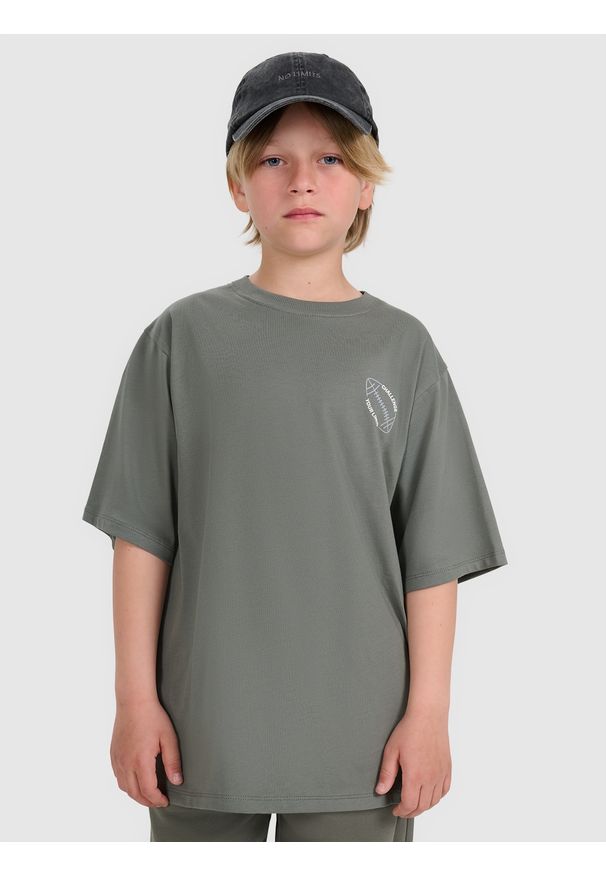4f - 4F T-shirt oversize z nadrukiem chłopięcy - szary 128 (7-8 lat). Okazja: na co dzień. Kolor: szary. Materiał: jersey, bawełna, materiał. Wzór: nadruk. Sezon: lato. Styl: casual, klasyczny, sportowy