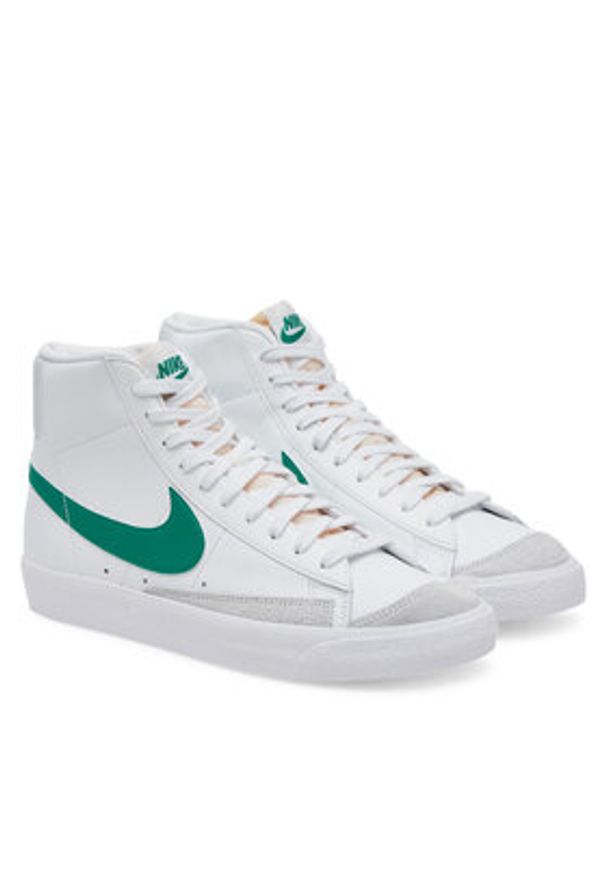 Nike Sneakersy Blazer Mid 77 Vntg BQ6806 Biały. Kolor: biały. Materiał: skóra