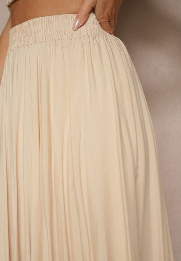 Renee - Beżowa Spódnica o Rozkloszowanym Kroju z Wiskozy Lunafina. Okazja: na co dzień. Kolor: beżowy. Materiał: wiskoza. Styl: casual, klasyczny, sportowy