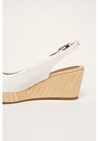 TOMMY HILFIGER - Tommy Hilfiger sandały damskie kolor biały na koturnie. Nosek buta: okrągły. Zapięcie: klamry. Kolor: biały. Obcas: na koturnie #6