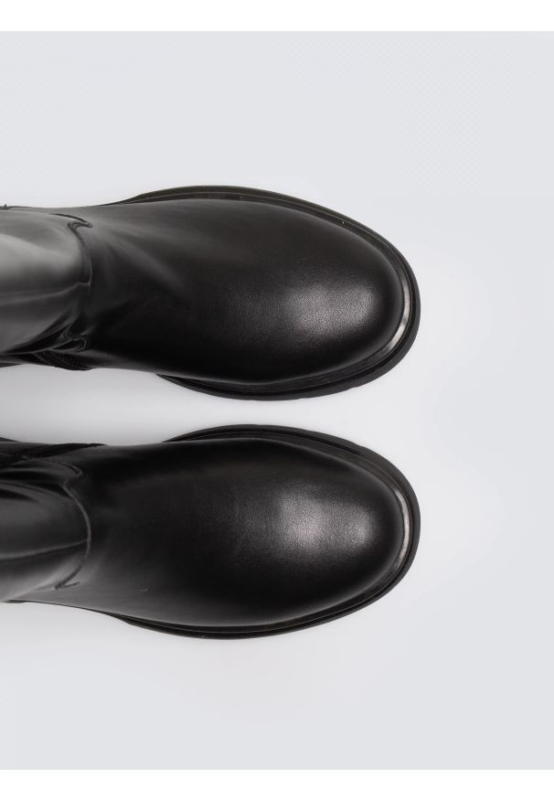 Big-Star - Kozaki damskie ze skóry naturalnej czarne SS274618 906. Okazja: na co dzień. Nosek buta: okrągły. Zapięcie: zamek. Kolor: czarny. Materiał: skóra. Obcas: na obcasie. Styl: casual, elegancki, klasyczny. Wysokość obcasa: średni