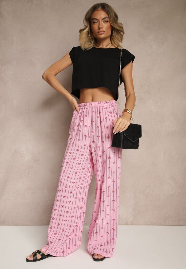 Renee - Fuksjowe Bawełniane Spodnie Szerokie High Waist w Paski i Kokardy Reivira. Okazja: na co dzień, do pracy. Stan: podwyższony. Kolor: różowy. Materiał: bawełna. Wzór: paski. Sezon: lato. Styl: elegancki, casual