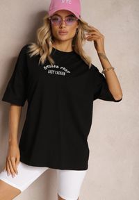 Renee - Czarny Bawełniany T-shirt o Fasonie Oversize z Nadrukiem na Przodzie Lisitha. Kolor: czarny. Materiał: bawełna. Wzór: nadruk #3
