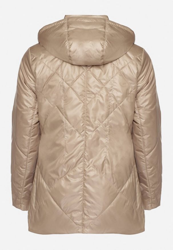 Born2be - Beżowa Kurtka z Odpinanym Kapturem i Ozdobnym Pikowaniem Xalseli. Okazja: na spacer, na co dzień. Kolekcja: plus size. Kolor: beżowy. Materiał: jeans. Styl: klasyczny, elegancki, casual