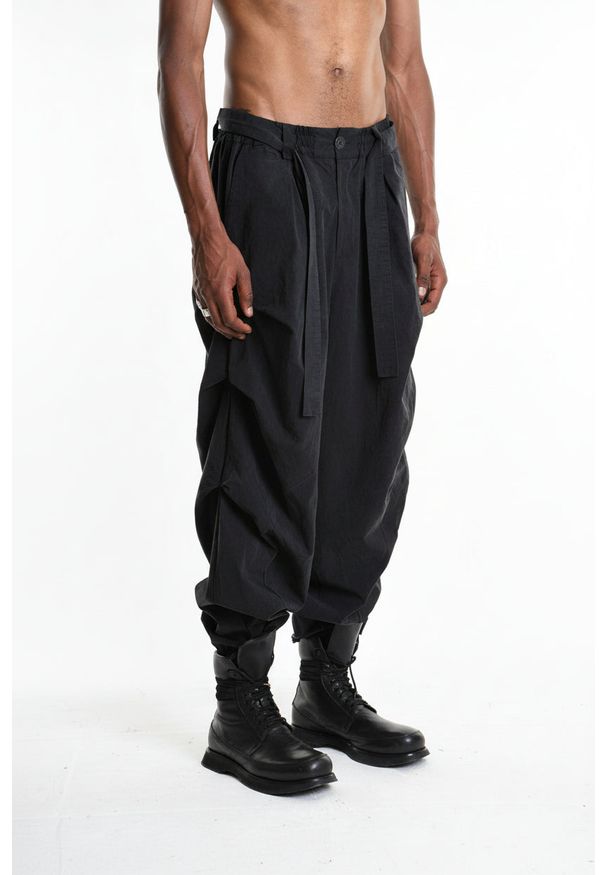 La Haine Inside Us Spodnie | 3R M1252 | Mężczyzna | Czarny. Okazja: na co dzień. Kolor: czarny. Materiał: lyocell, bawełna. Styl: elegancki, casual