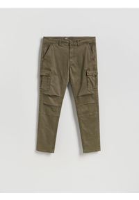 Reserved - Spodnie cargo slim fit - ciemnozielony. Kolor: zielony. Materiał: tkanina, bawełna