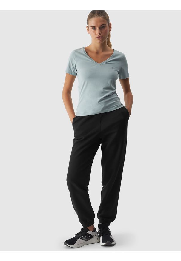 4f - 4F T-shirt slim gładki damski - turkusowy XXL. Okazja: na co dzień. Typ kołnierza: dekolt w serek. Kolor: turkusowy. Materiał: jersey, materiał, bawełna, elastan, dzianina, skóra. Długość rękawa: krótki rękaw. Długość: krótkie. Wzór: gładki. Styl: sportowy, klasyczny, casual