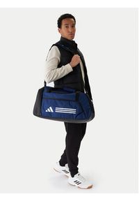 Adidas - adidas Torba Essentials 3-Stripes Duffel Medium JM9059 Niebieski. Kolor: niebieski. Materiał: materiał #5