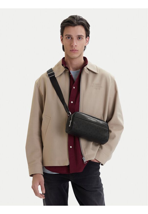 TOMMY HILFIGER - Tommy Hilfiger Saszetka Th Flag Monogram Camera Bag AM0AM14297 Czarny. Kolor: czarny. Materiał: skóra