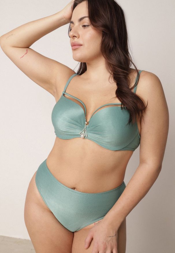 Born2be - Jasnozielone Bikini Majtki Figi i Biustonosz z Paskami i Perłową Aplikacją Cahresha. Kolor: zielony. Wzór: aplikacja