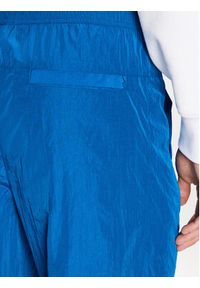 Calvin Klein Jeans Spodnie dresowe J30J322924 Granatowy Relaxed Fit. Kolor: niebieski. Materiał: syntetyk #4