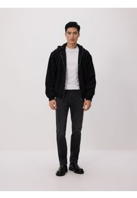 Reserved - Jeansy slim z efektem sprania - szary. Kolor: szary